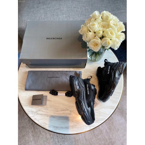 Balenciaga Triple S Sneakers BTSS132276